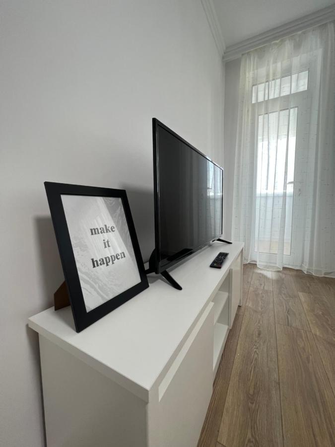 Sunny Apartment Center Сучава Екстер'єр фото