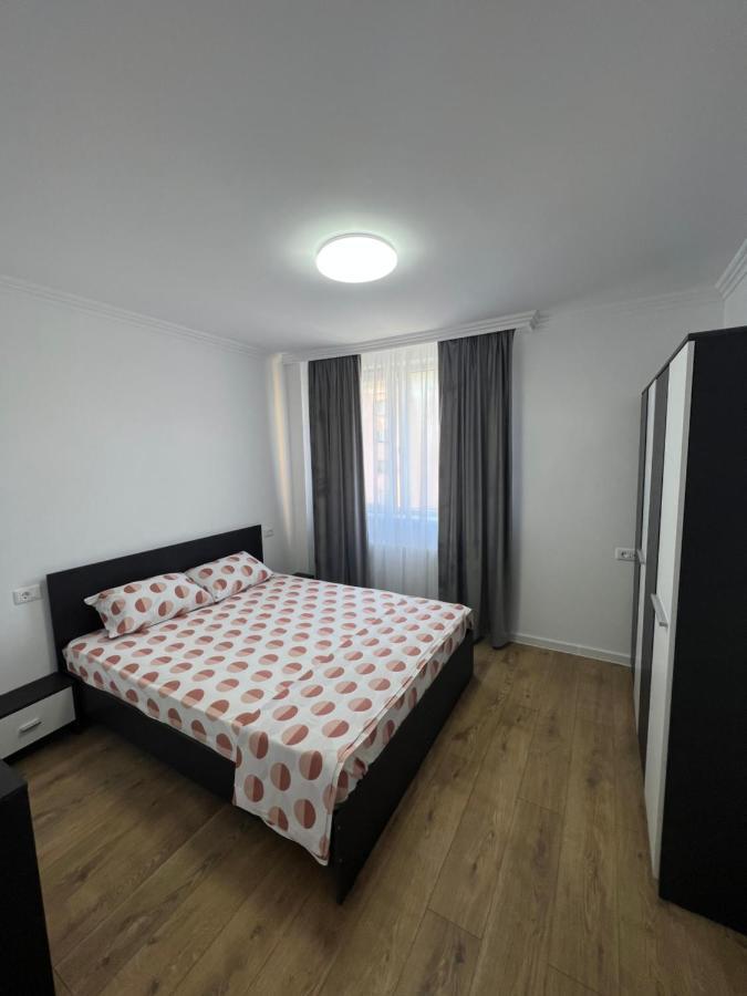 Sunny Apartment Center Сучава Екстер'єр фото